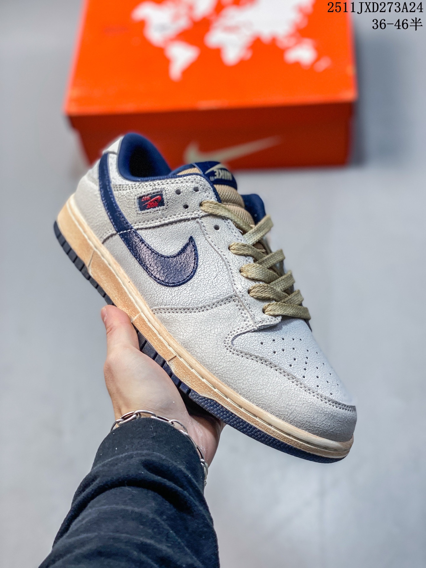 💰160
新配色 ✅耐克Nike SB Dunk Low Retro 扣篮系列 复古低帮休闲运动滑板板鞋
采用脚感柔软舒适ZoomAir气垫
有效吸收滑板等极限运动在落地时带来的冲击力 为街头运动者们提供更好的保护
11JXD273A24