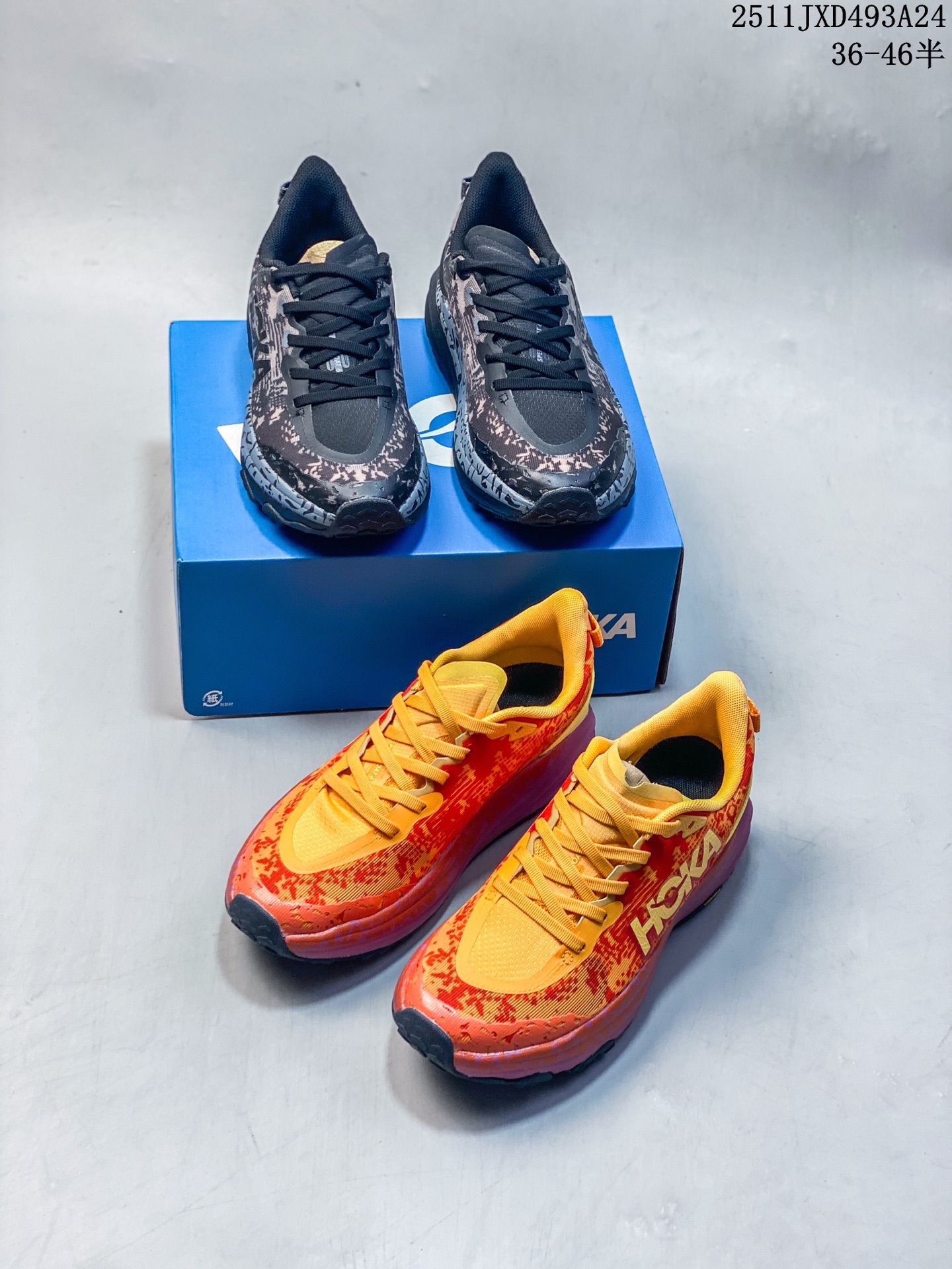 🈴️💰150
【公司级】HOKA ONE ONE SpeedGoat 6(飞速羚羊6)飞速羚羊系列的第六代越野跑鞋男女士运动鞋，鞋款采用动态鞋面与内部支撑系统，并搭载HOKA久经考验的缓震性能和拥有超强抓地力的大底，为跑者提供轻盈舒适的脚感，帮助他们轻松飞越磨合期。无论是应对日常训练还是奔赴越野比赛，这双SPEEDGOAT 6都能成为越野爱好者们的理想之选。与此同时，SG6延续了该系列轻量化设计的核心理念，搭载CMEVA缓震中底，使之成为迄今为止重量更轻、响应更迅速的飞速羚羊鞋款。鞋款所搭载的VIBRAM® MEGAGRIP大底采用鲨齿技术，为跑者提供强大的抓地力，无论在潮湿还是干燥的路面上，都能自如应对。受到羊蹄柔韧特性的启发，SG6采用了5毫米的足底凸耳设计，在有效防滑和贴合路面的同时，使足部转向更加灵敏。这些由VIBRAM®科技带来的性能提升，赋予SPEEDGOAT 6十足的底气，只为帮助跑者从容驾驭各种越野路况。

货号：1147791
尺码：36-45
编码：CVJZ0818ZVL
11JXD493A24