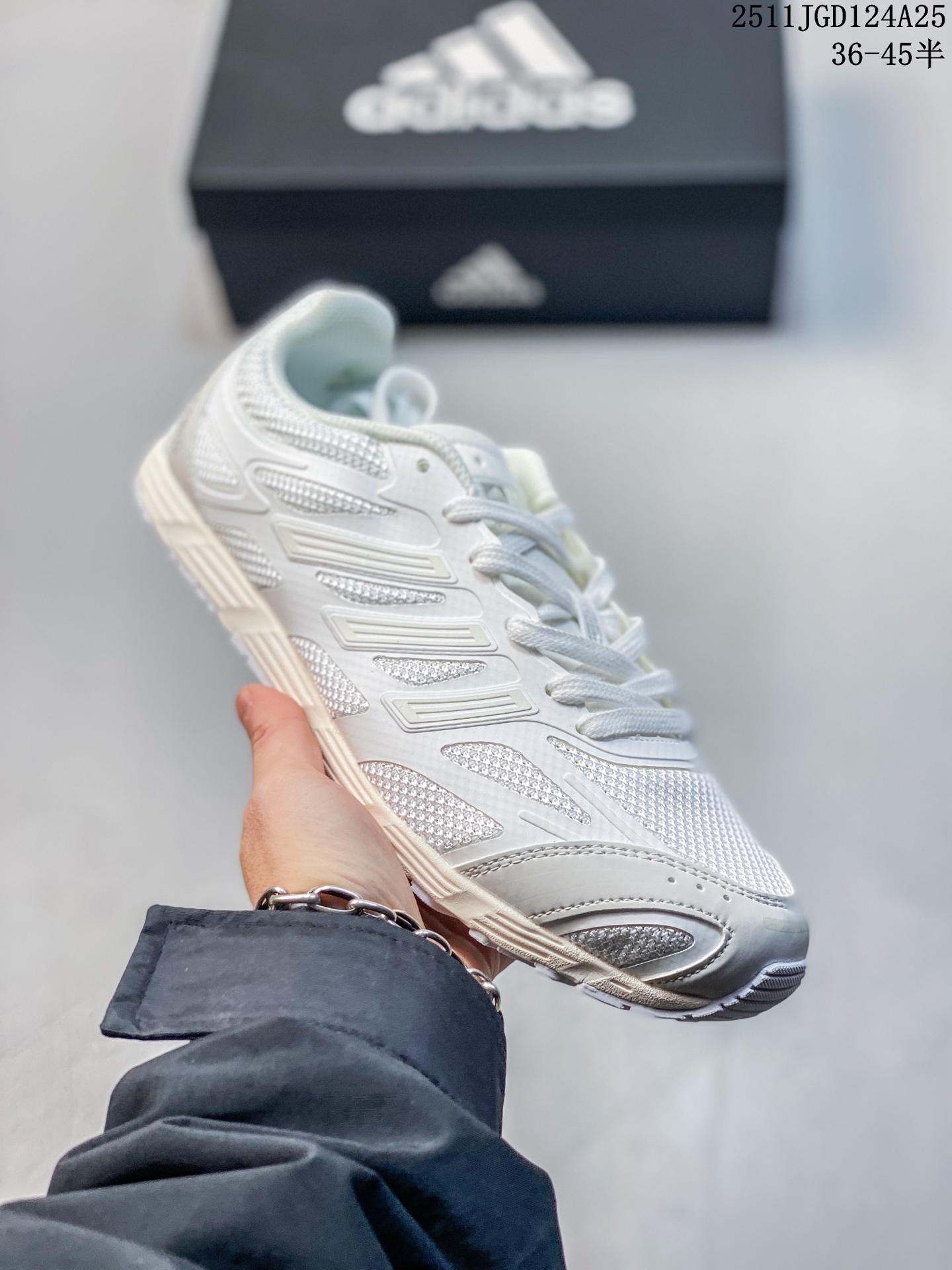 💰140
韩国Adidas阿迪达斯Adizero PR男女低帮运动跑步鞋JQ0026 JQ0025
11JGD124A25