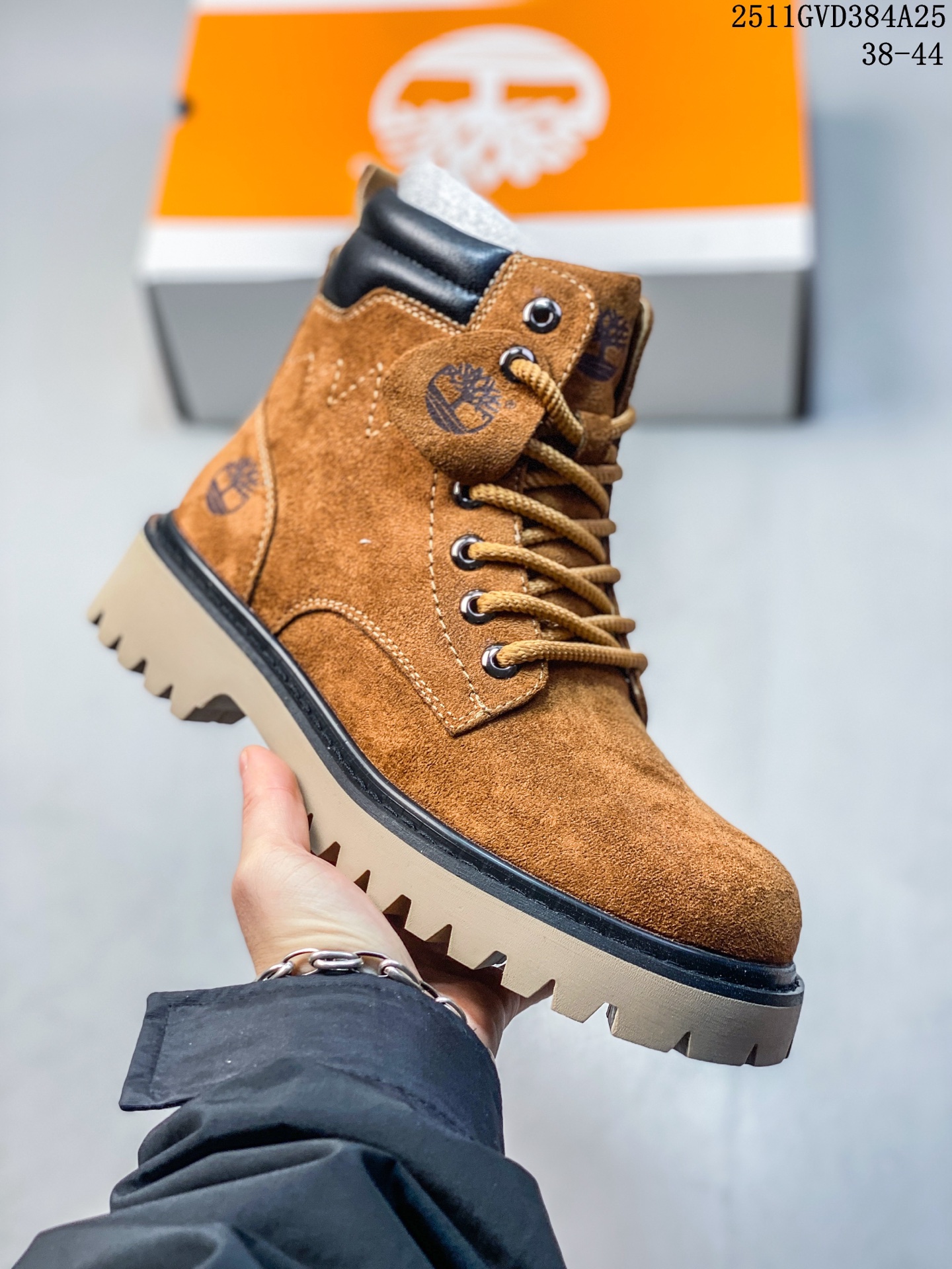💰290
Timberland添柏岚/天伯伦 秋冬新品 秋冬必备户外休闲大黄靴系列#广东大厂品质 原盒原包装 时尚潮流搭配 面料采用意大利🇮🇹顶级磨砂细纹牛皮 轻质大底 搭配防臭防腐真皮乳胶鞋垫 大底到五金都是代工厂原材料制作 同原版固特异永不开胶工艺 好货不杀猪 首单质量严格把控 全网独家首发 品质毋庸置疑 全套官网统一包装 给您完美的穿着体验 质量考究耐穿 型男必备 专治不帅 高品质脚感一流 今年冬季防寒户外专用 日常随意搭配
尺码:38-44(皮鞋码)
11GVD384A25
