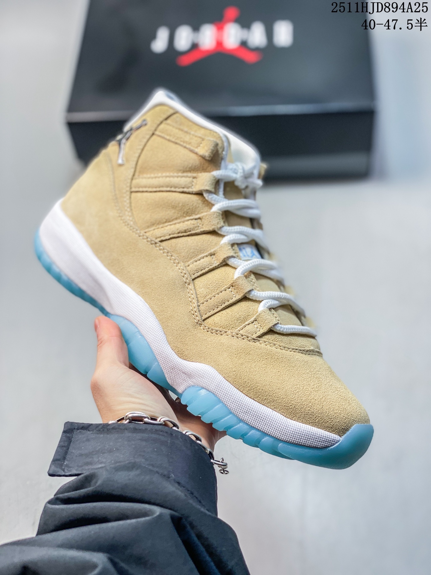 纯原 Nike Air Jordan 11 Retro Concord AJ11代 康扣 迈克尔·乔丹高帮运动文化篮球鞋 升级原楦原纸版数据开发版型 采用漆皮镀膜牛培革组合耐磨防刮牛津布鞋面材质 搭载原厂碳纤维缓震中底 还原ZP细节 原厂流水成型工艺 厂级拉帮注胶效果 人气配色再度来袭 货号:IO8960-707 (半) 11HJD894A25