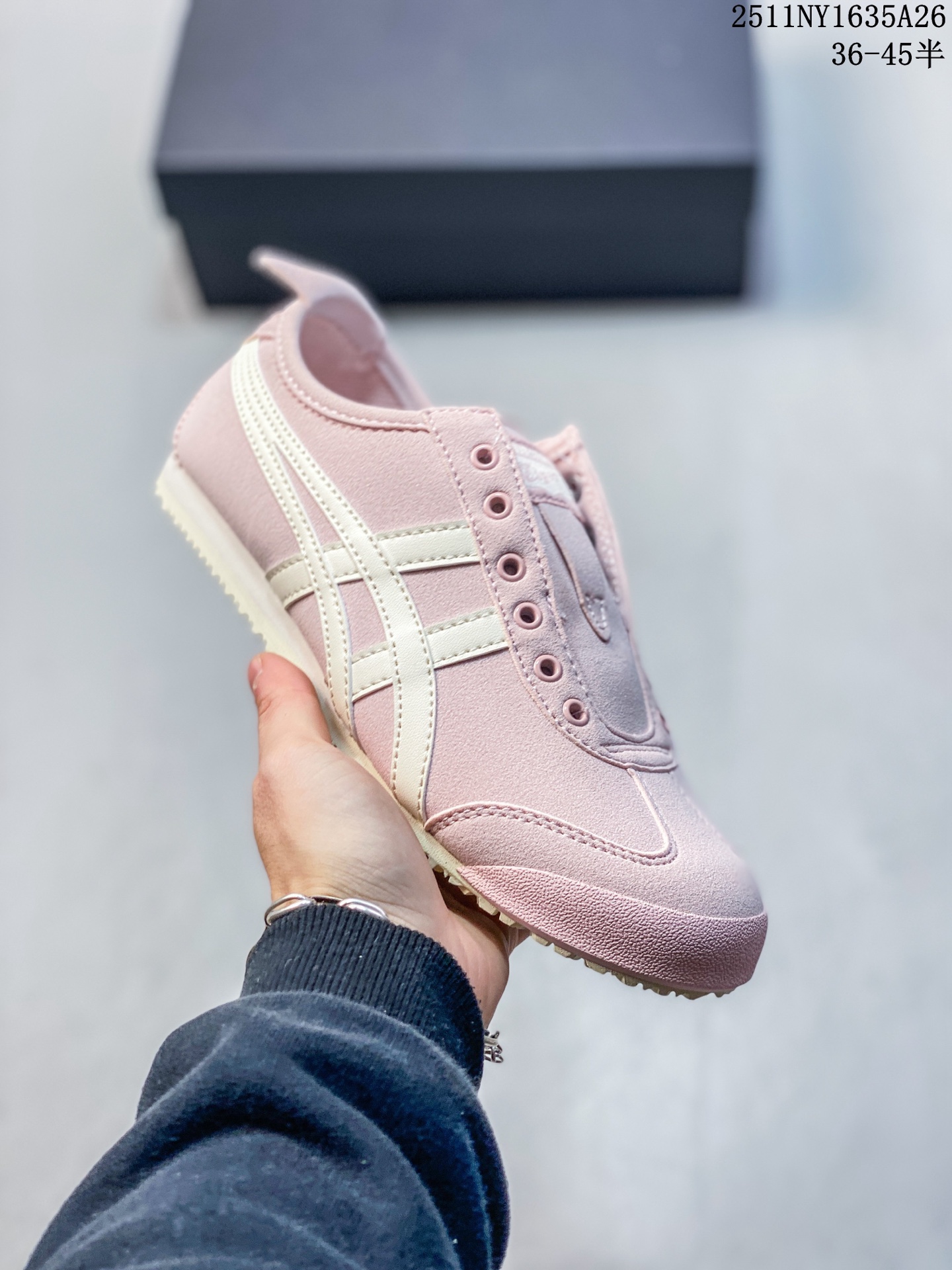 💰115
Onitsuka Tiger鬼塚虎MEXICO 66 Slip-On 人造革圆头系带 防滑耐磨保暖低帮生活休闲鞋男女同款加绒米色 36-45半
11NY1635A26