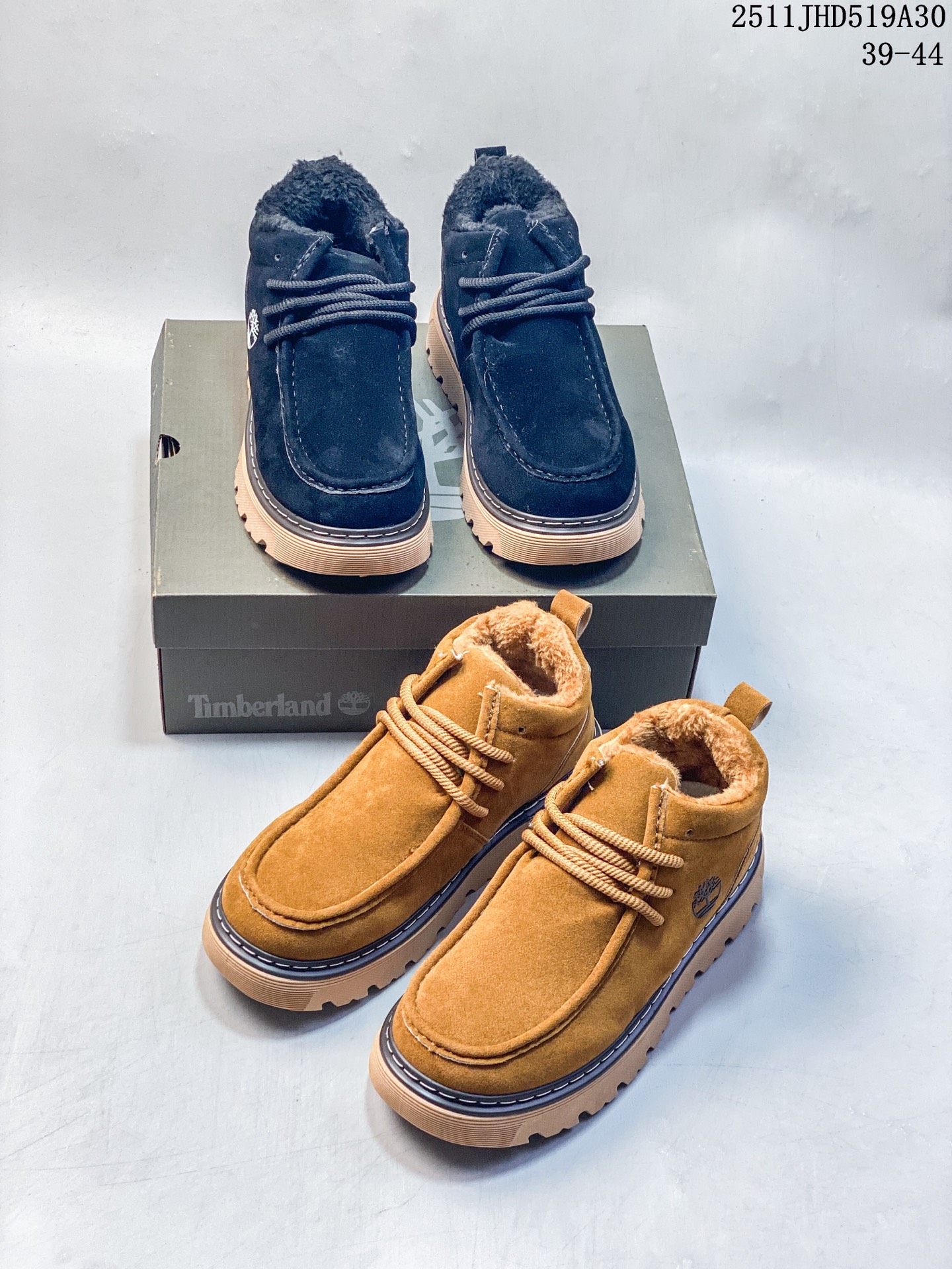🈴️💰150
Timberland 天伯伦/添柏岚经典款 
25ss新款底帮 经典再造 全新升级 
广东大厂品质 原盒原包装 
面料采用意大利🇮🇹顶级磨砂牛皮 
搭配防臭防腐真皮乳胶鞋垫 
给您完美的穿着体验 质量考究耐穿
型男必备 专治不帅 
高品质脚感一流 独家供应 
11JHD519A30