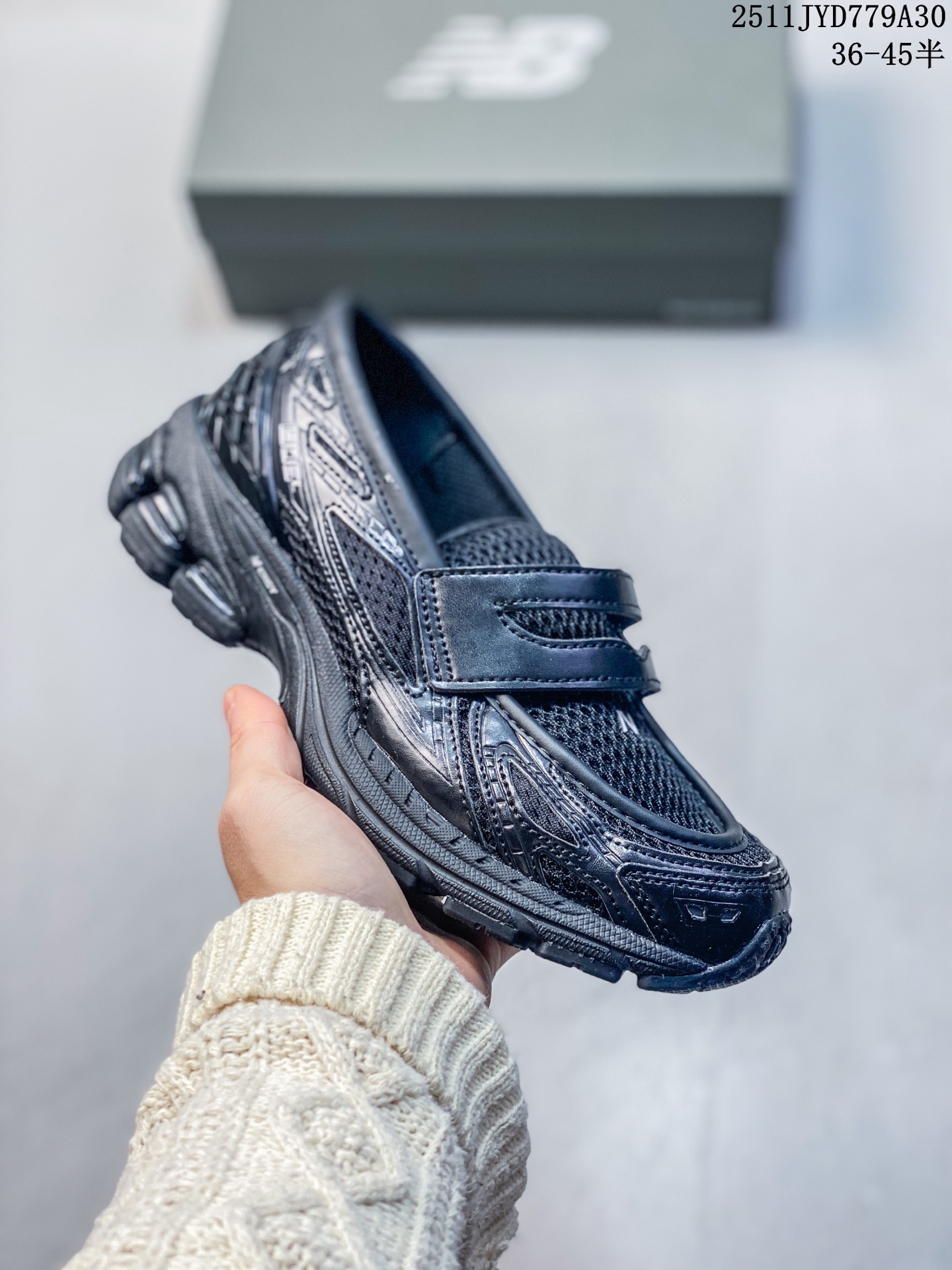 💰170
公司级✅New Balance M1906系列 新百伦 复古单品宝藏老爹鞋款
复古元素叠加 质感超级棒 原楦版型材料细节做工精细 作为NB最经典的档案鞋型之一
官方货号:U1906ROB
尺码:37 37.5 38 38.5 39.5 40 40.5 41.5 42 42.5 43 44 45
编码:11-3082930
11JYD779A30