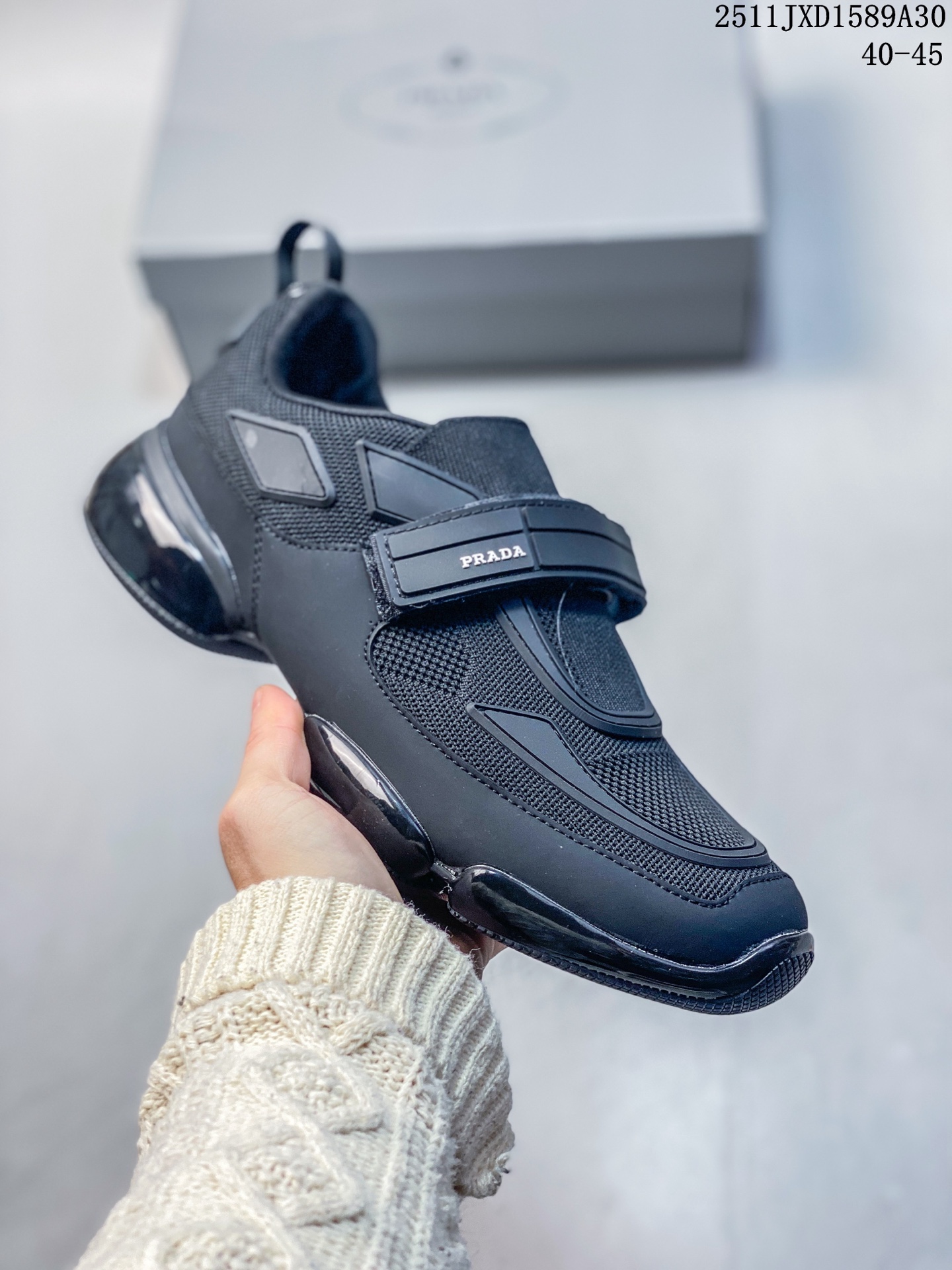 💰160
PRADA系列/Prada 普拉达b男士运动休闲跑步鞋 时尚板鞋 PRADA.普拉达高端品牌休闲慢跑鞋 完美做工.演绎完美选择的你。
码数: 40-45
11JXD1589A30