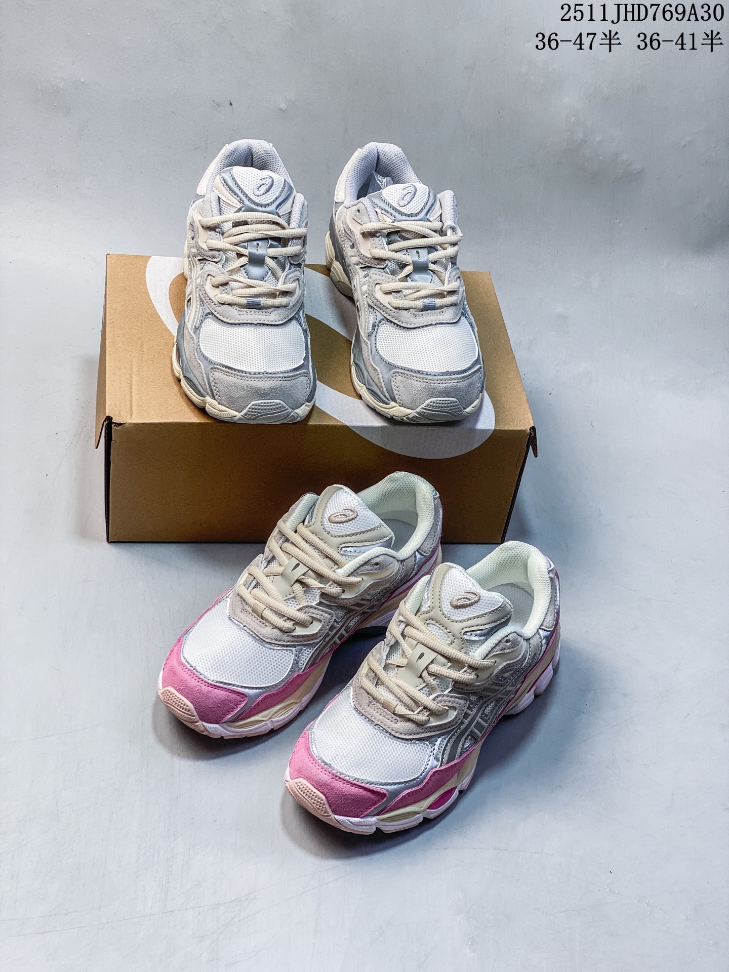 🈴️💰150 Asics NYC ASICS (亚瑟士） 是日本实业家鬼家喜八郎创立的跑鞋运动品牌，名宇想法源自著名的拉丁谚语’AnimaSana In Corpore Sano’，意为“健全的精神寓于强健的体魄”。正如其名字的含义，ASICS亚瑟 士一直坚信保持身体的健康与活力是打造健康快乐的生活方式的最佳途径。亚瑟士的跑鞋、篮球鞋等系列集专业与美貌于一身，拥有极高的热度。2016年，ASICS在“2016年日本最佳全球品牌“排行榜名列第17名。 货号：1201A789-103 Size:36～47半码 11JHD769A30
