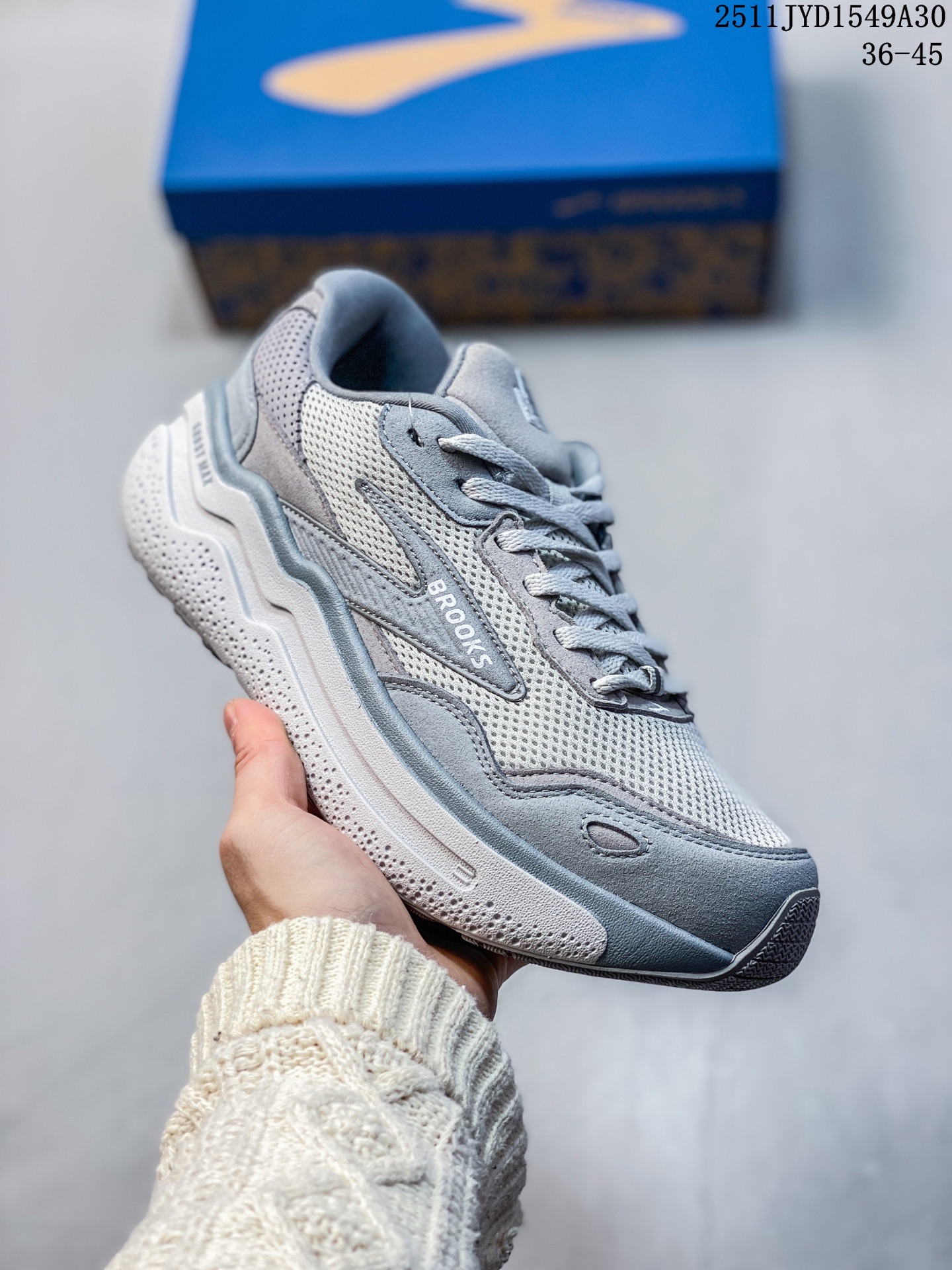 💰170
布鲁克斯 Brooks  GHST MAX SE 经典鞋款厚底增高运动鞋  113500ASOWE 36-45
11JYD1549A30