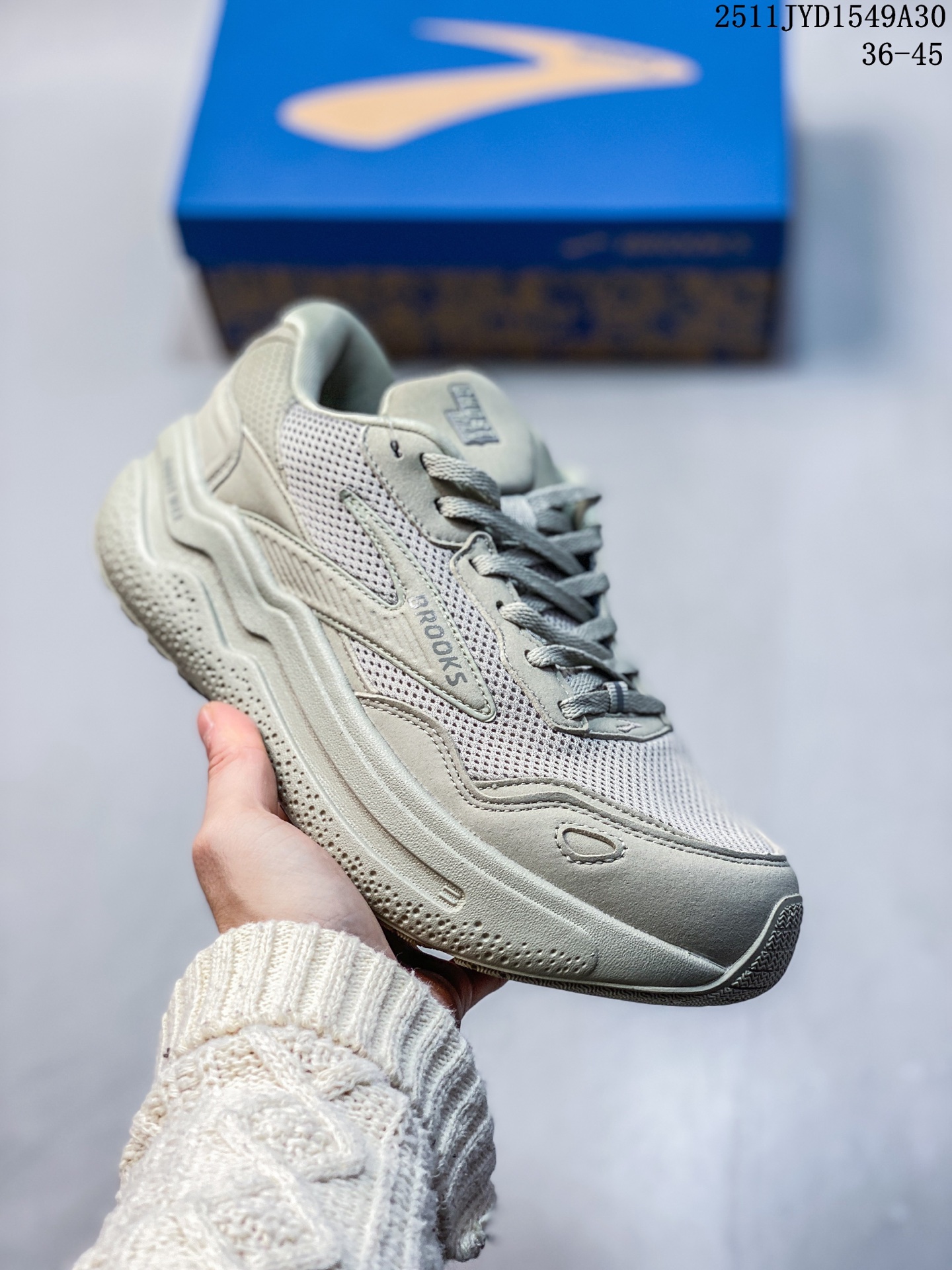 💰170
布鲁克斯 Brooks  GHST MAX SE 经典鞋款厚底增高运动鞋  113500ASOWE 36-45
11JYD1549A30