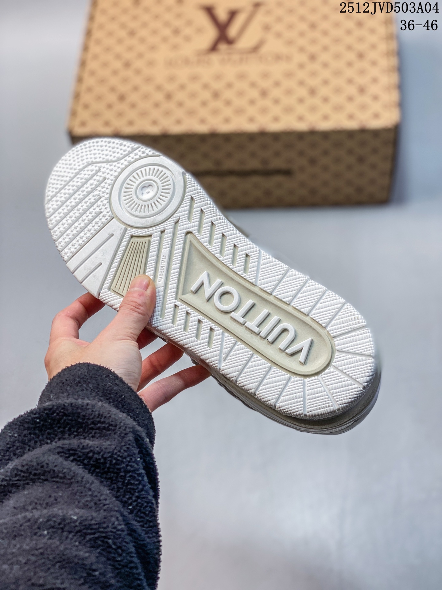 全新LV路易威登 LV ARCH LIGHT SNEAKER 休闲运动文化百搭篮球板鞋 12JVD503A04