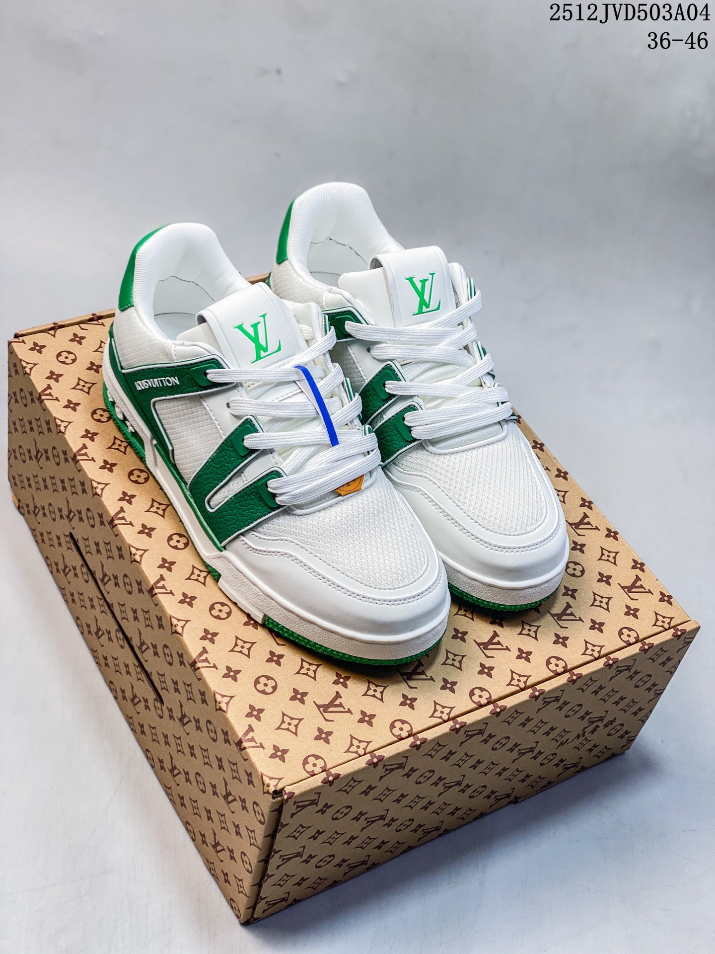 🈴️💰190
全新LV路易威登 LV ARCH LIGHT SNEAKER 休闲运动文化百搭篮球板鞋
12JVD503A04