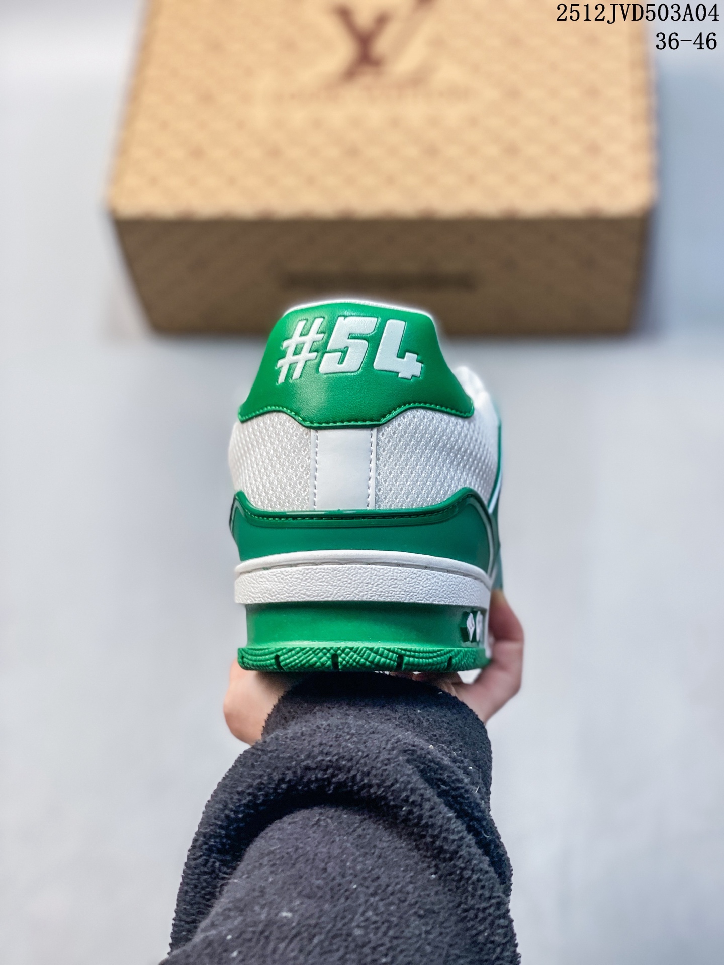 💰190
全新LV路易威登 LV ARCH LIGHT SNEAKER 休闲运动文化百搭篮球板鞋
12JVD503A04