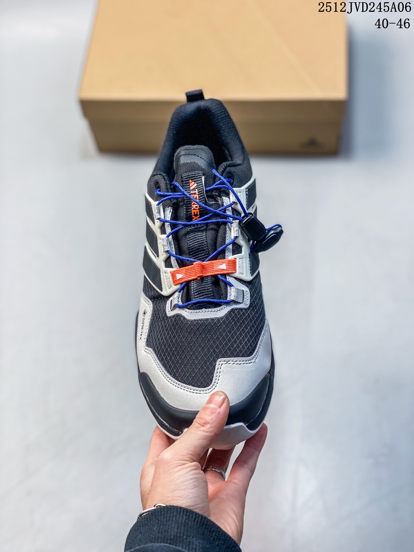💰190
公司级✅Adidas TERREX FREEHIKER SL GTX 2025新款复古老爹跑鞋 耐磨轻便户外运动休闲鞋  
12JVD246A07