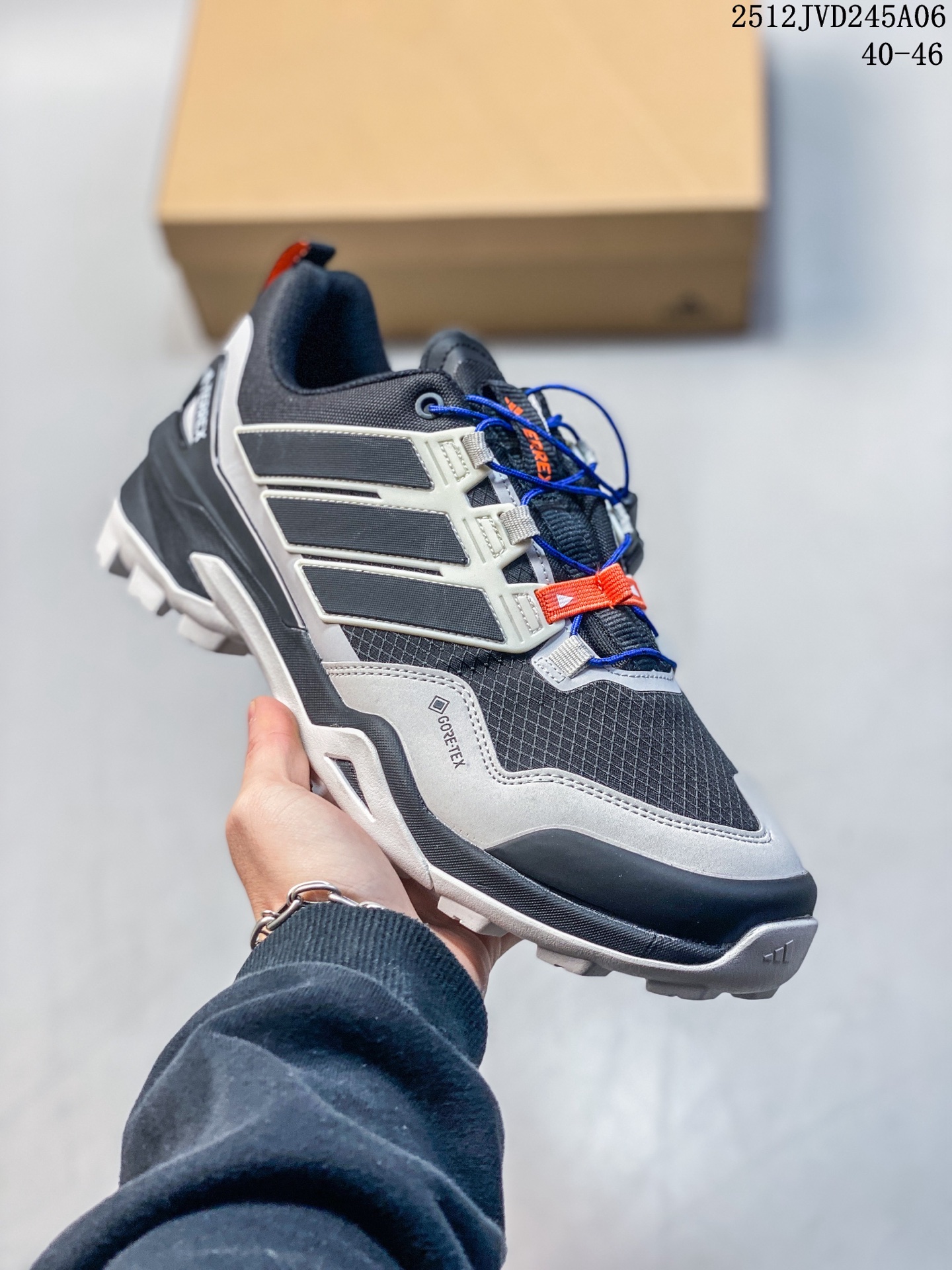 💰190
公司级✅Adidas TERREX FREEHIKER SL GTX 2025新款复古老爹跑鞋 耐磨轻便户外运动休闲鞋  
12JVD246A07