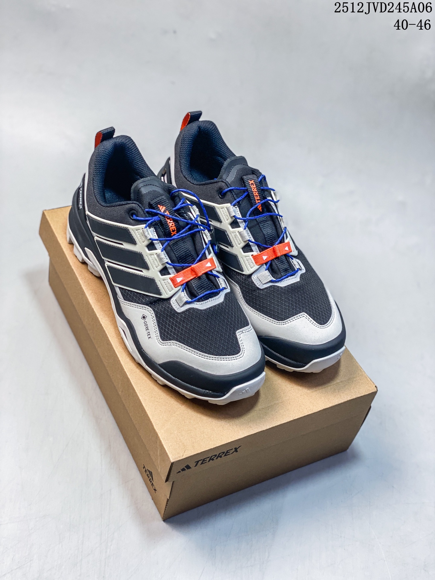 💰190
公司级✅Adidas TERREX FREEHIKER SL GTX 2025新款复古老爹跑鞋 耐磨轻便户外运动休闲鞋  
12JVD246A07