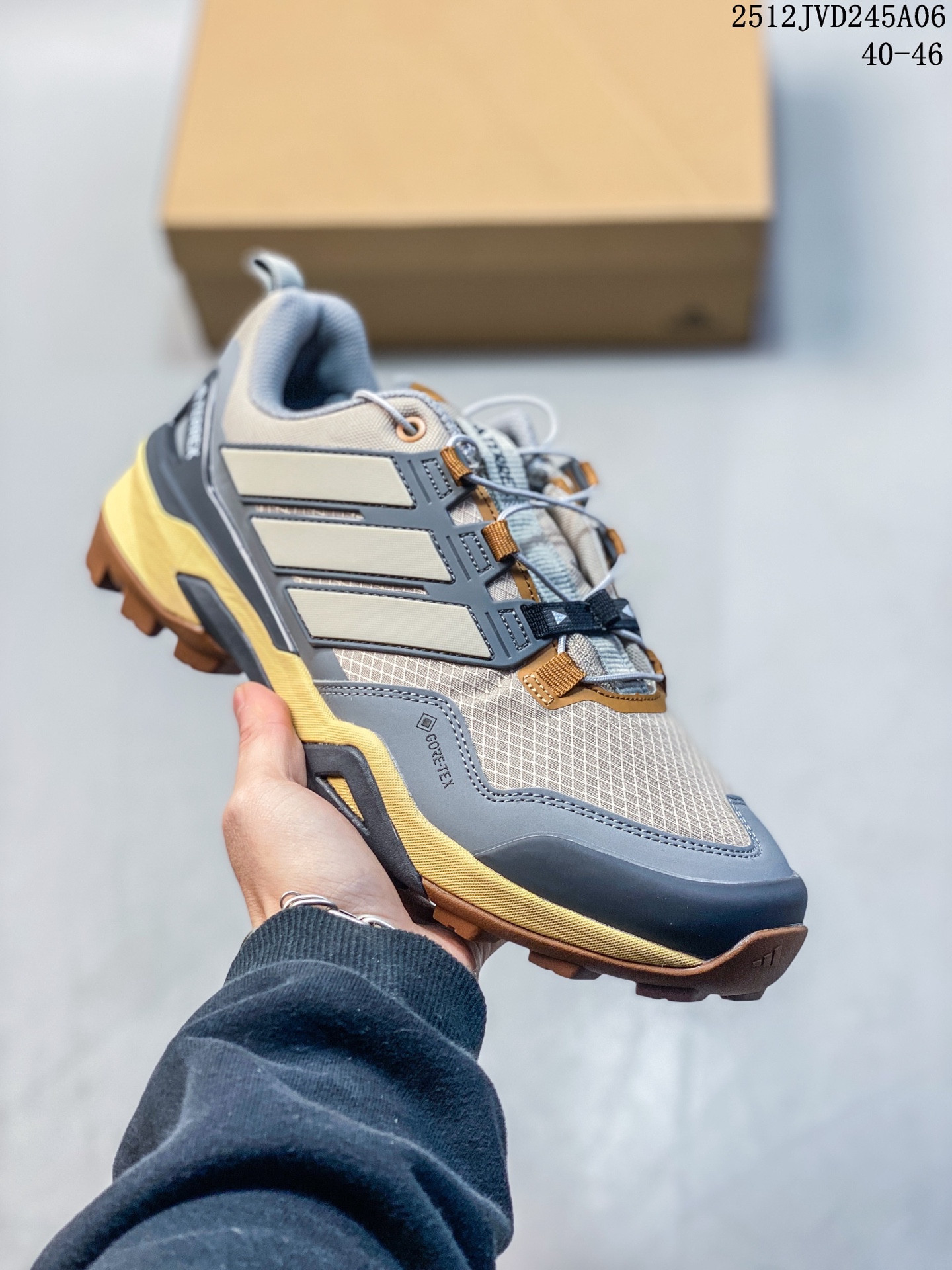 💰190
公司级✅Adidas TERREX FREEHIKER SL GTX 2025新款复古老爹跑鞋 耐磨轻便户外运动休闲鞋  
12JVD246A07