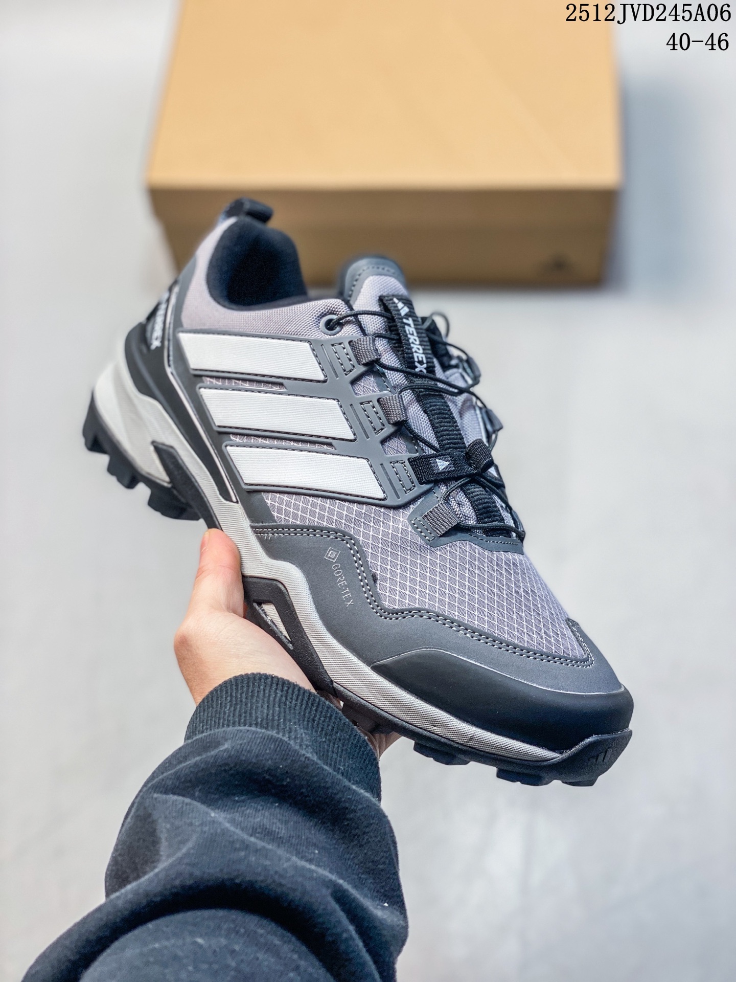 🈴️💰190
公司级✅Adidas TERREX FREEHIKER SL GTX 2025新款复古老爹跑鞋 耐磨轻便户外运动休闲鞋  
12JVD246A07