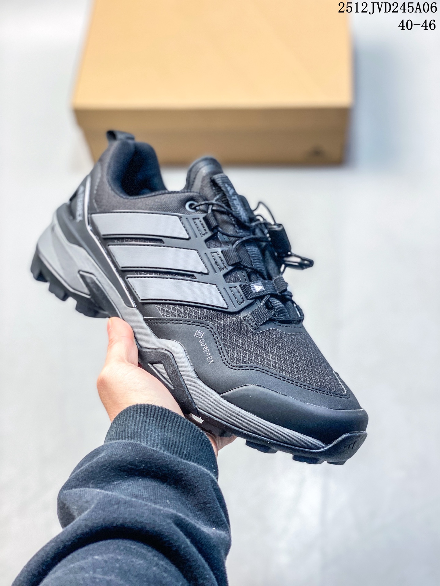 🈴️💰190
公司级✅Adidas TERREX FREEHIKER SL GTX 2025新款复古老爹跑鞋 耐磨轻便户外运动休闲鞋  
12JVD246A07
