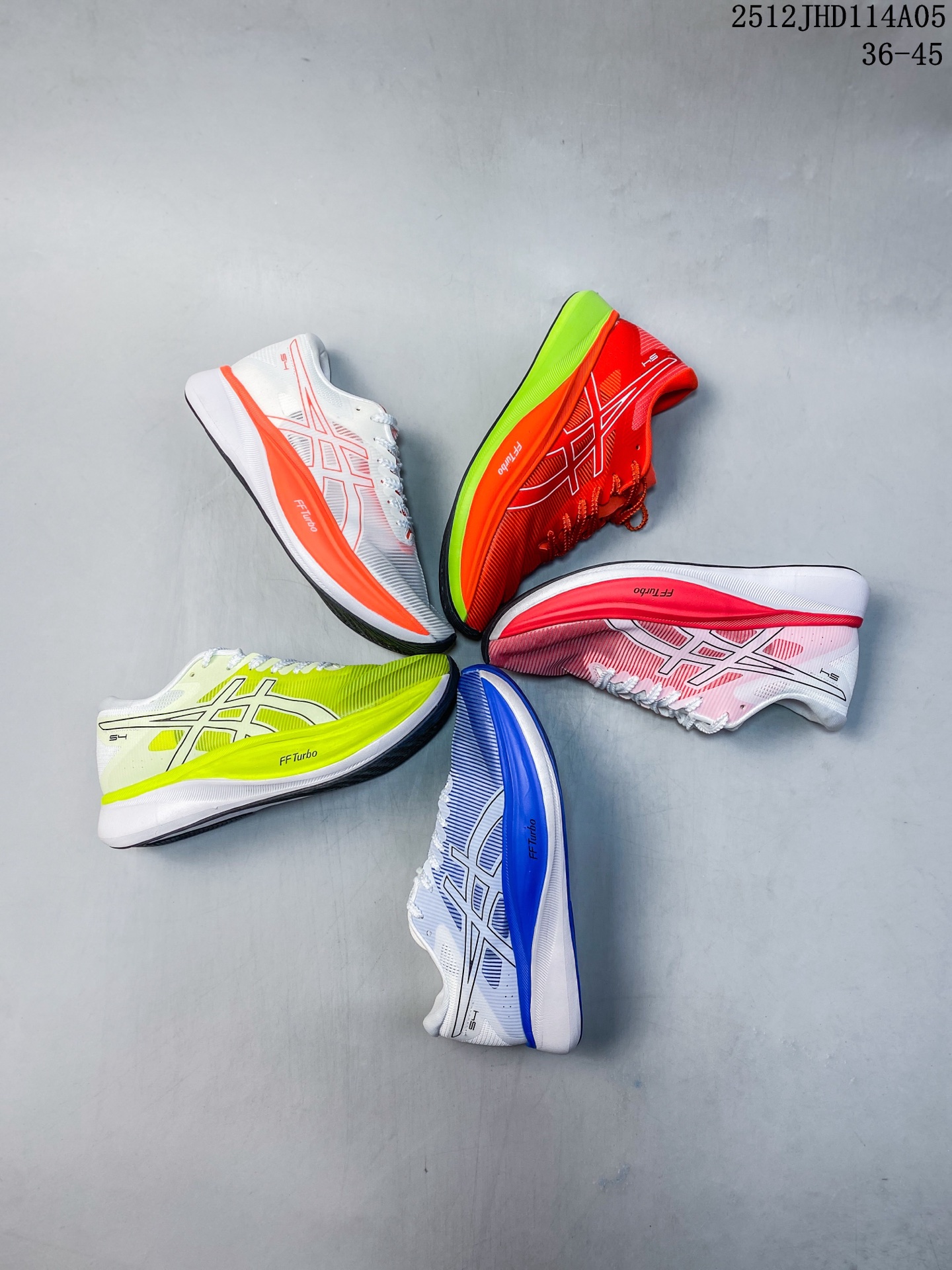 公司级✅Asics S4 亚瑟士全新跑鞋舒适减震透气 低帮跑步鞋 ASICS S4是一款日本国内限定的跑鞋,适 合全马4小时完赛跑者使用.鞋子采用碳板技术,具 有优越的推进力和稳定性,外底使用ASICS GRIP技 术,具有良好的抓地力.鞋面采用Mono紗加織材 质,具有良好的包裹感和透气性.鞋底耐磨性较 好,但鞋重较重. 货号:1013A129-600 ID:JED170-QDG 12JHD114A05