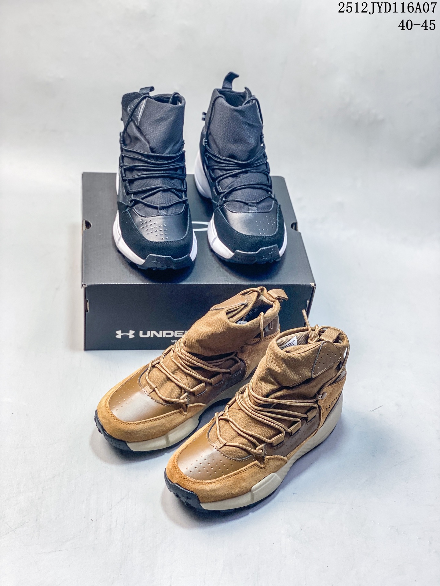 🈴️💰170
公司级：Under Armour UA Loadout Trek 安德玛 保暖防滑 户外越野防水功能鞋
鞋款利用机能 户外 复古元素将都市型格与户外机能无缝结合 既能自由穿梭于城市的钢筋水泥之间 也能轻松演绎山系潮流搭配 全粒面皮革结合模压鞋口 提升持久耐穿度 直至鞋头的鞋带设计 舒适灵活的调节
货号:3027681-200
尺码:40-45
ID:103330
12JYD116A07