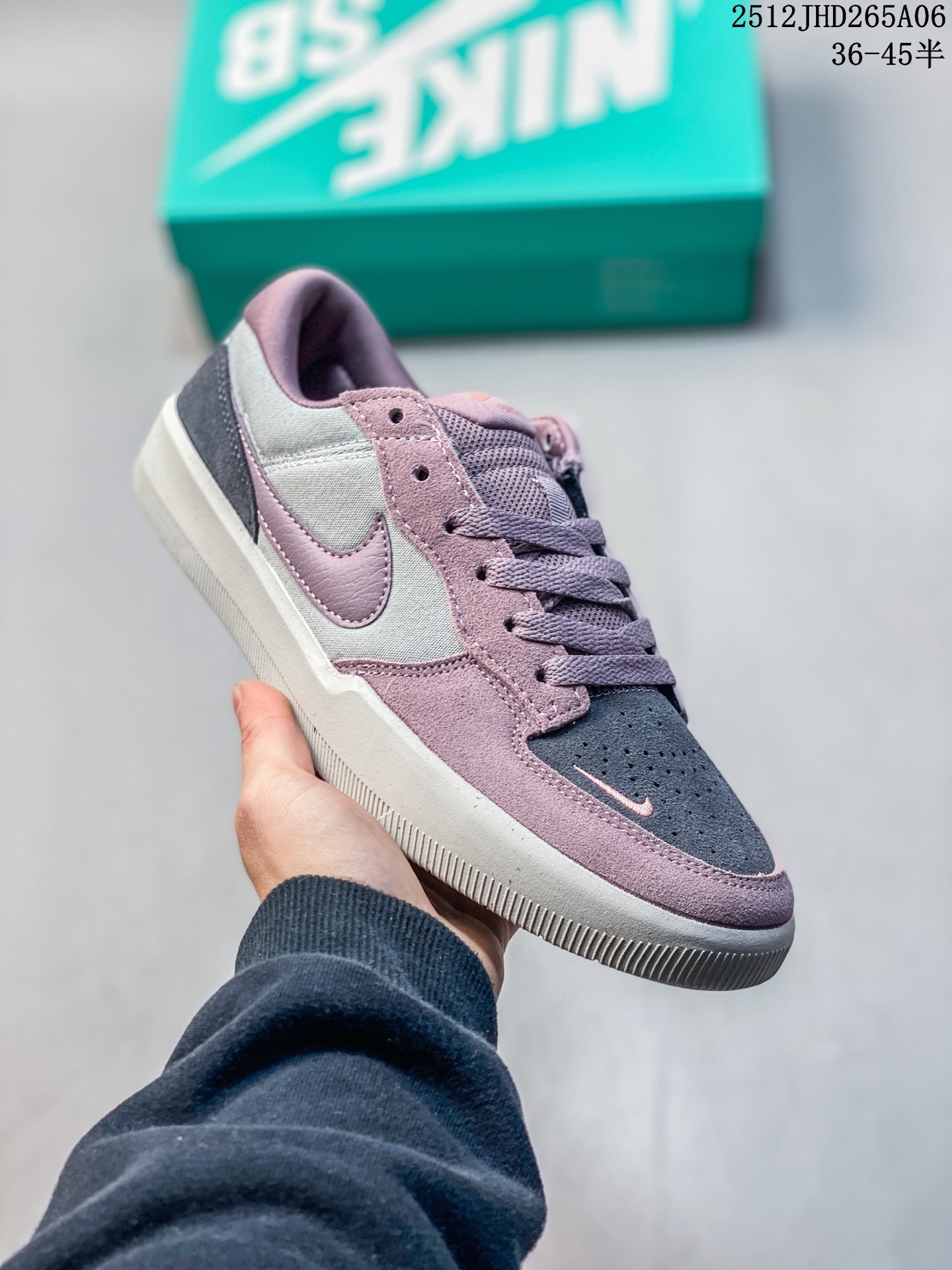 💰150
Nike SB Force 58 织物皮革 复古运动休闲 低帮 板鞋 男女同款 灰紫
12JHD265A06