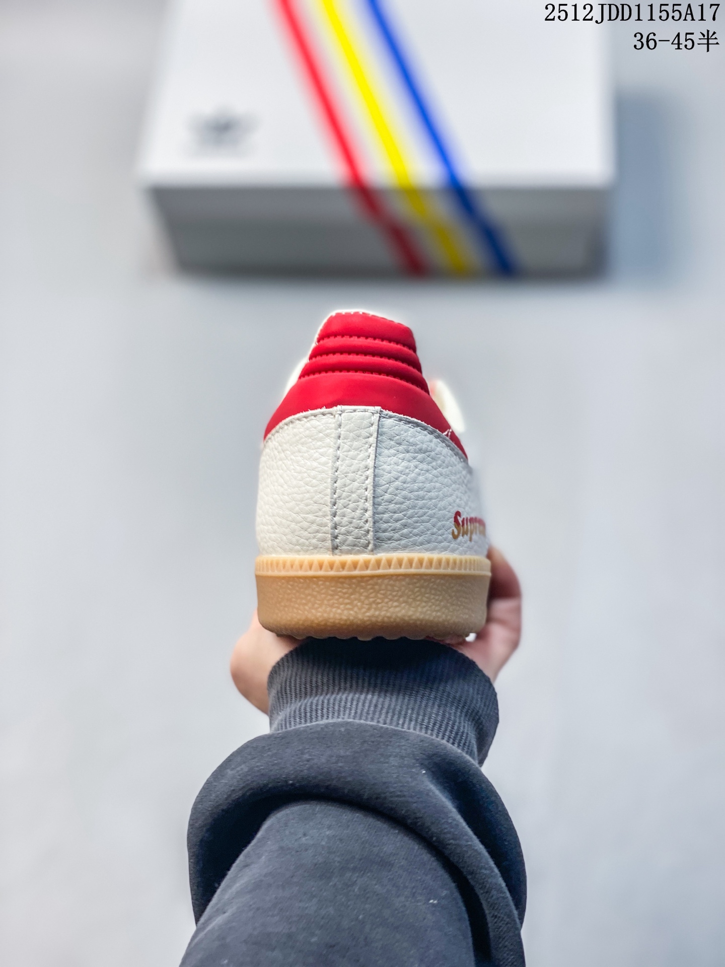 💰130
独家实拍✨Adidas SAMBA OG 德训鞋 高端定制桑巴系列 大厂纯原品质出货 超高清洁度 细节完美 舒适百搭 低帮休闲板鞋 男女同款
货号：DX0008
尺码：36 36.5 37 38 38.5 39 40 40.5 41 42 42.5 43 44 44.5 45
12JJD1155A16