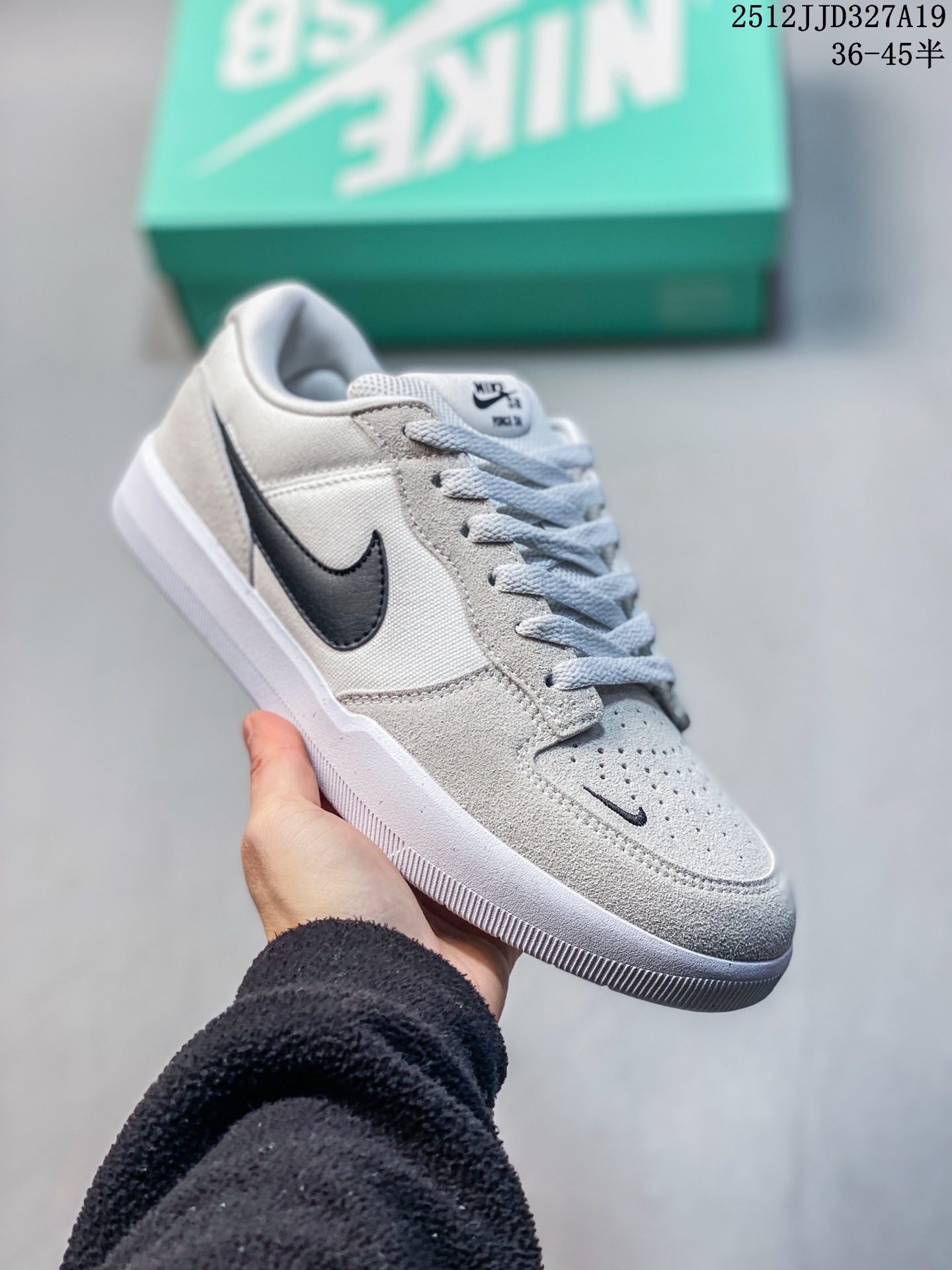 💰130
 耐克牛皮➕发布透气鞋面 36-45休闲下午Nike SB Force 58是一款将前沿创新带入街头的单品，它具有硫化杯底，具有出色的耐用性和灵活性。使用帆布和绒面革，在饰面上放置通风口，它自始至终都融入了传统篮球风格，此次配色迎入，小闪电和芝加哥的风格 58款 小空军板鞋 
货号CZ2959 100 001 DV5477-102 202 006 201 fq7637-
Size：36 36.5 37.5 38 38.5 39 40 40.5 41 42 42.5 43 44 45
12JJD327A19