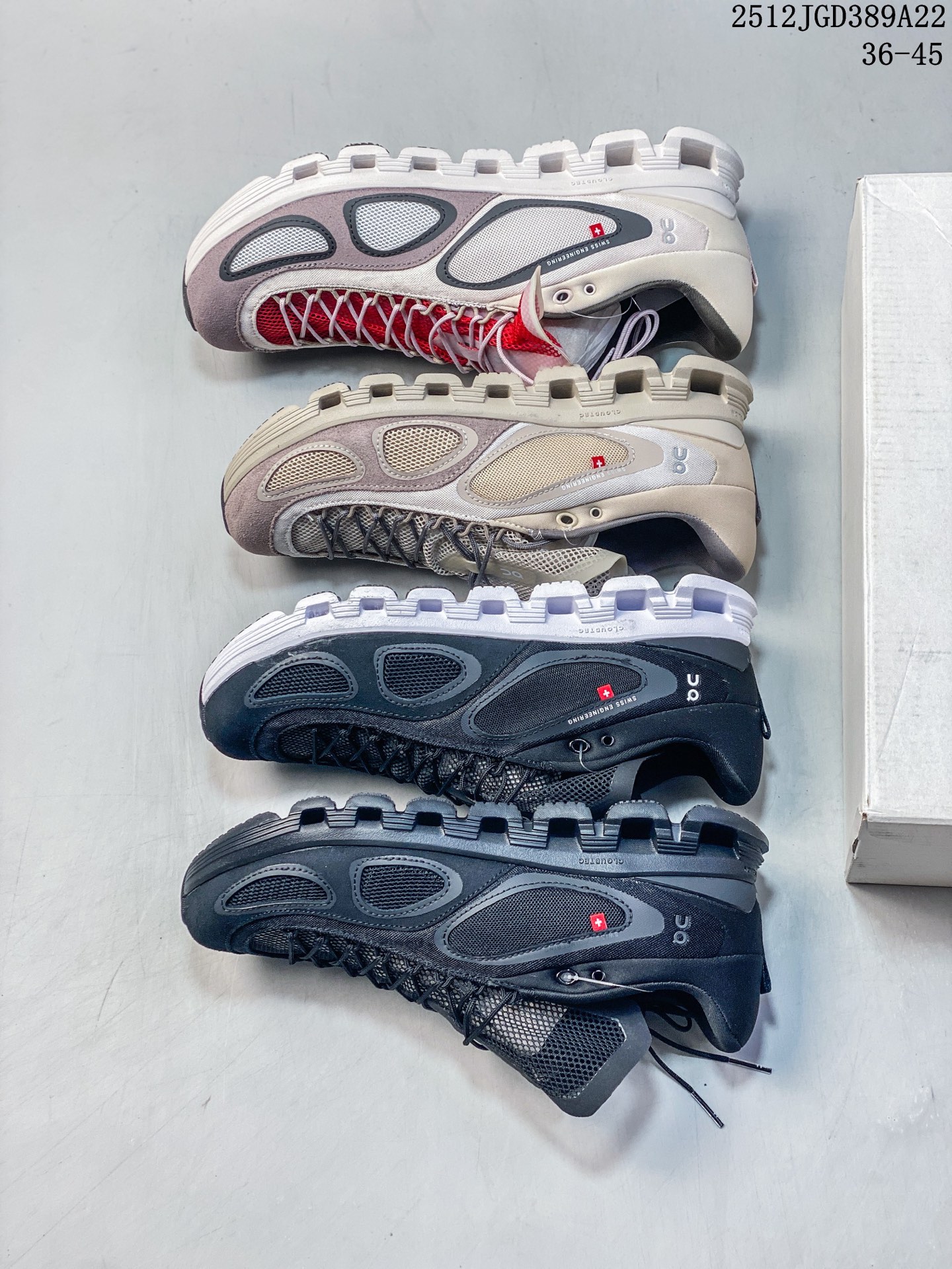 🈴️💰140
【新品】昂跑新鞋：On昂跑 x FKA twigs联名跑步鞋。明星鞋款 FKA Twigs x On Cloud X 昂跑联名系列运动鞋，整双鞋的轮廓来自 On 家 Cloud X，保留了 CloudTec 分段中底和 Helion 泡棉带来的灵活脚感。该系列鞋款在设计上独具匠心。鞋面运用了多种材质拼接，麂皮巧妙装饰在挡泥板及脚趾附近的圆形切口处，增添质感；帆布构成中足与鞋领部分，中足的网眼切口上印有瑞士国旗，别具特色；鞋舌采用开放式网眼设计，搭配细绳鞋带和热熔加固，细节之处尽显精致。FKA Twigs 的名字以未来主义字体低调地出现在鞋跟标签上，彰显独特身份。既神秘又带点先锋气息。鞋底采用 Cloudtec 和 Helion 缓震泡沫中底和外底，为穿着者提供出色的舒适脚感与良好支撑性能。鞋身侧面的“镂空感”轮廓线条，搭配不同材质的灰阶配比，看着就很有未来感。

尺码:  36-45
12JGD389A22