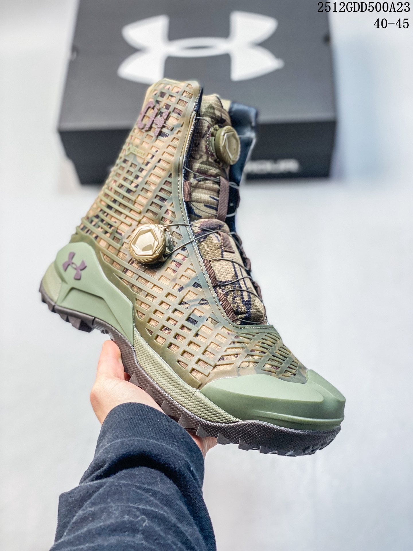 💰220
公司级✅Under Armour/CY安德玛 高帮登山鞋 码制采用网眼针织合成革与TPU嵌片搭配组合鞋面，搭载革新性UA Flow缓震科技大底安德玛 UAHOVR CG REACTOR CT
12GDD500A23