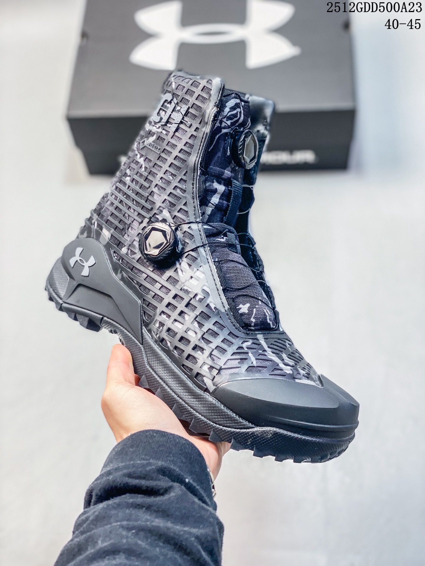 💰220
公司级✅Under Armour/CY安德玛 高帮登山鞋 码制采用网眼针织合成革与TPU嵌片搭配组合鞋面，搭载革新性UA Flow缓震科技大底安德玛 UAHOVR CG REACTOR CT
12GDD500A23