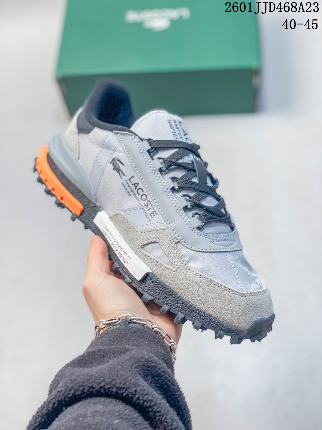 💰130
LACOSTE 男士运动鞋 ELITE ACTIVE 223 1 SMA 46SMA0008拉科斯特
尺码:见图
01JJD468A23