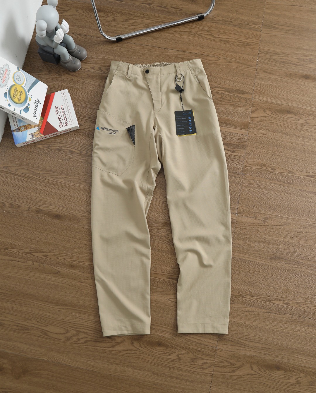 Pantalones Klattermusen P200: Comodidad y Estilo para tus Aventuras al Aire Libre 7 o 1ineppgp218rflp1jas18ohf3a
