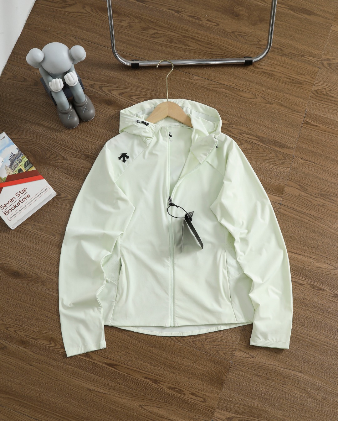 Chaqueta Ligera con Capucha Descente para Mujer, Protección Solar y Secado Rápido 6 o 1ipcalvau1tuc8bdt1gqt09u31