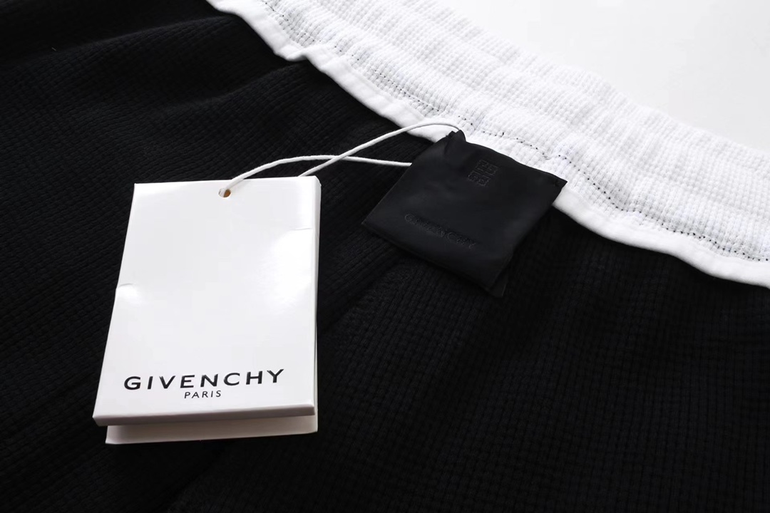 GIVENCHY/纪梵希24s 拼接工装口袋刺绣长裤 今年最新款牛仔裤