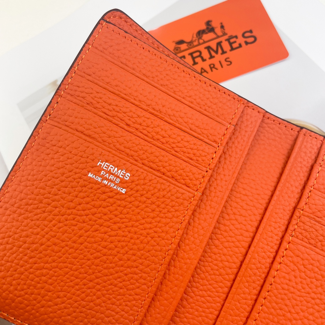 爱马仕Hermes 三折钱包 H230银扣