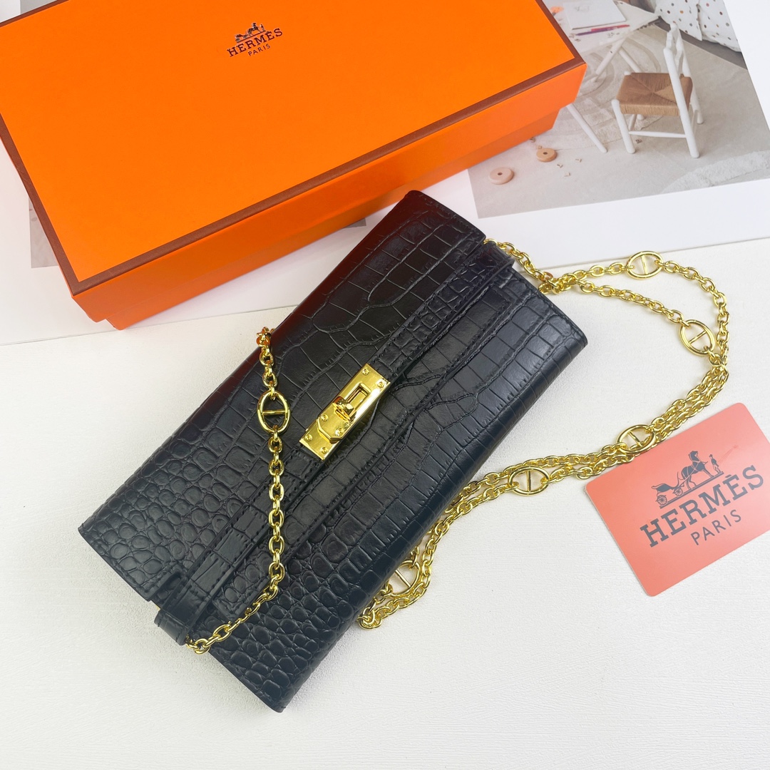 HERMES  kelly bag 猪鼻子链
💋材质进口牛皮
💋尺寸：20cm*11cm
💋型号361-