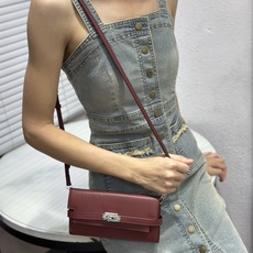 HERMES kelly bag 💋材质:进口empson 牛皮💋尺寸:20cm*11cm*3cm💋型 HERMES kelly bag 💋材质:进口empson 牛皮💋尺寸:20cm*11cm*3cm💋型