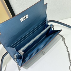 HERMES kelly bag 💋材质:进口empson 牛皮💋尺寸:20cm*11cm*3cm💋型 HERMES kelly bag 💋材质:进口empson 牛皮💋尺寸:20cm*11cm*3cm💋型