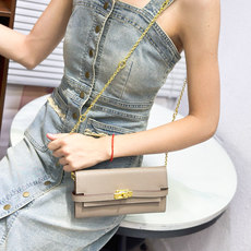 HERMES kelly bag 💋材质:进口empson 牛皮💋尺寸:20cm*11cm*3cm💋型 HERMES kelly bag 💋材质:进口empson 牛皮💋尺寸:20cm*11cm*3cm💋型