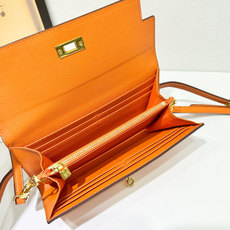 HERMES kelly bag 💋材质:进口empson 牛皮💋尺寸:20cm*11cm*3cm💋型 HERMES kelly bag 💋材质:进口empson 牛皮💋尺寸:20cm*11cm*3cm💋型