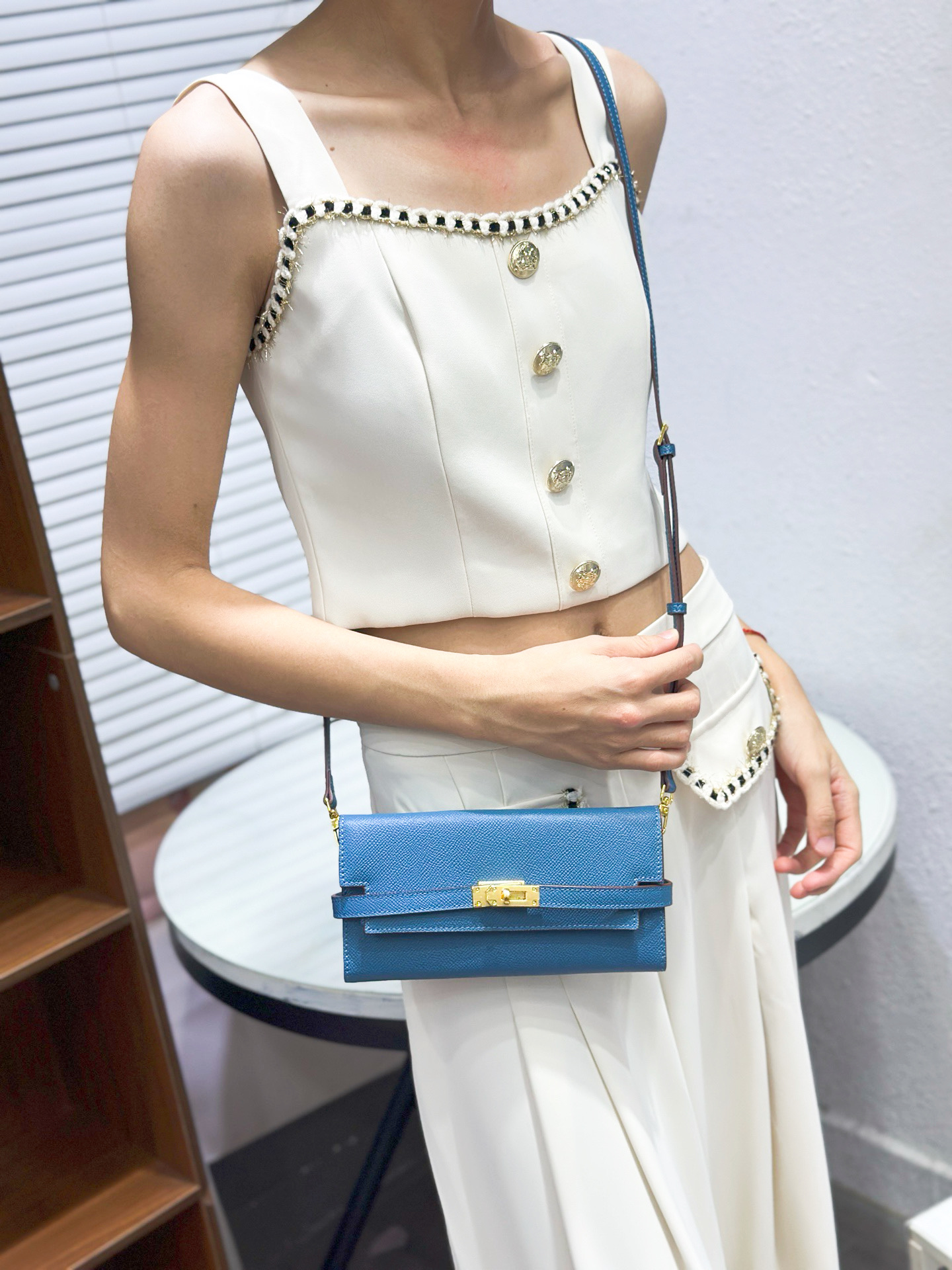 HERMES  kelly bag 💋材质:进口empson 牛皮💋尺寸：20cm*11cm*3cm💋型