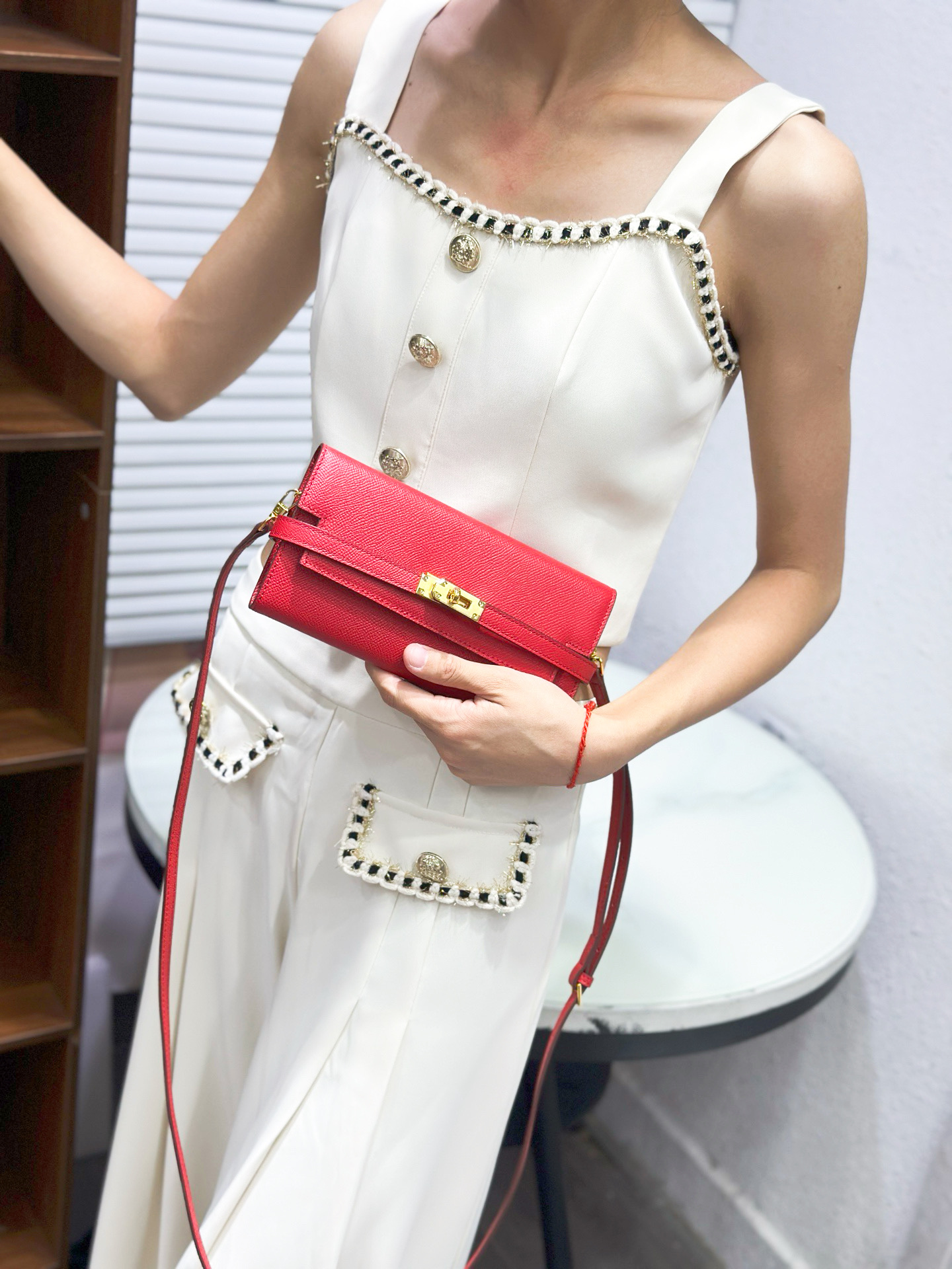 HERMES  kelly bag 💋材质:进口empson 牛皮💋尺寸：20cm*11cm*3cm💋型