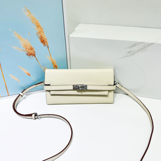 HERMES kelly bag 💋材质:进口empson 牛皮💋尺寸:20cm*11cm*3cm💋型 HERMES kelly bag 💋材质:进口empson 牛皮💋尺寸:20cm*11cm*3cm💋型