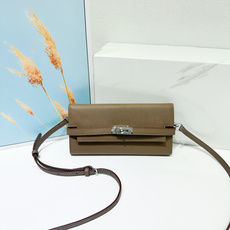 HERMES kelly bag 💋材质:进口empson 牛皮💋尺寸:20cm*11cm*3cm💋型 HERMES kelly bag 💋材质:进口empson 牛皮💋尺寸:20cm*11cm*3cm💋型