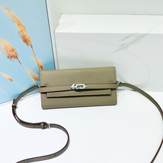 HERMES kelly bag 💋材质:进口empson 牛皮💋尺寸:20cm*11cm*3cm💋型 HERMES kelly bag 💋材质:进口empson 牛皮💋尺寸:20cm*11cm*3cm💋型