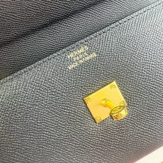 HERMES kelly bag 💋材质:进口empson 牛皮💋尺寸:20cm*11cm*3cm💋型 HERMES kelly bag 💋材质:进口empson 牛皮💋尺寸:20cm*11cm*3cm💋型