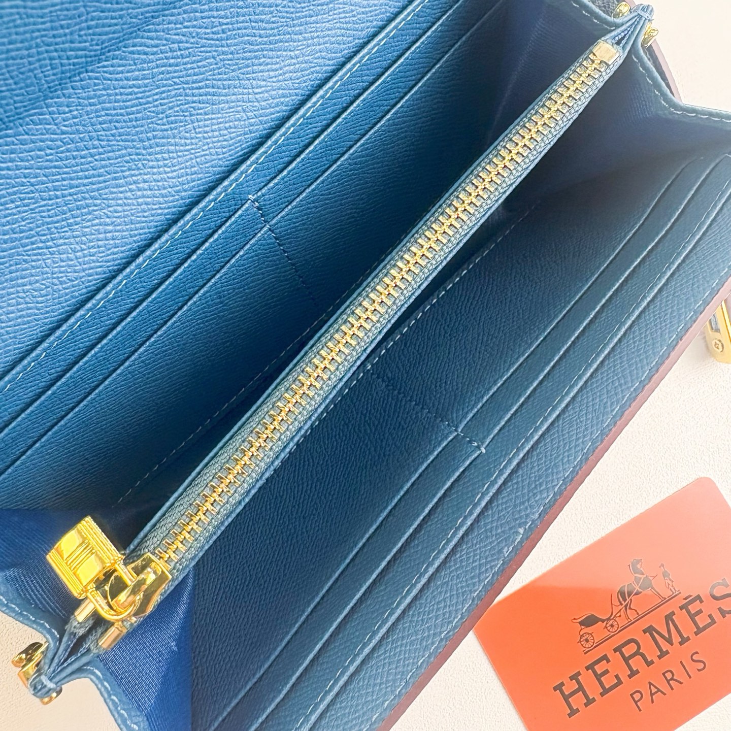 HERMES  kelly bag 💋材质:进口empson 牛皮💋尺寸：20cm*11cm*3cm💋型