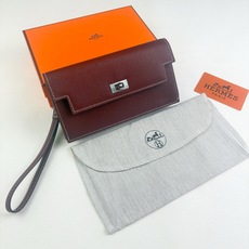 Hermes-Kelly Pocket长钱包 Madame小牛皮长钱包。 - 6个卡槽 - 一个拉链口袋 - 一个大钞位 Hermes-Kelly Pocket长钱包 Madame小牛皮长钱包。 - 6个卡槽 - 一个拉链口袋 - 一个大钞位