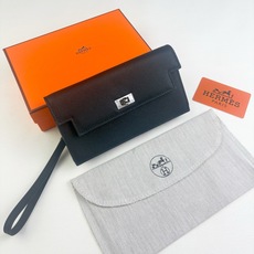 Hermes-Kelly Pocket长钱包 Madame小牛皮长钱包。 - 6个卡槽 - 一个拉链口袋 - 一个大钞位 Hermes-Kelly Pocket长钱包 Madame小牛皮长钱包。 - 6个卡槽 - 一个拉链口袋 - 一个大钞位