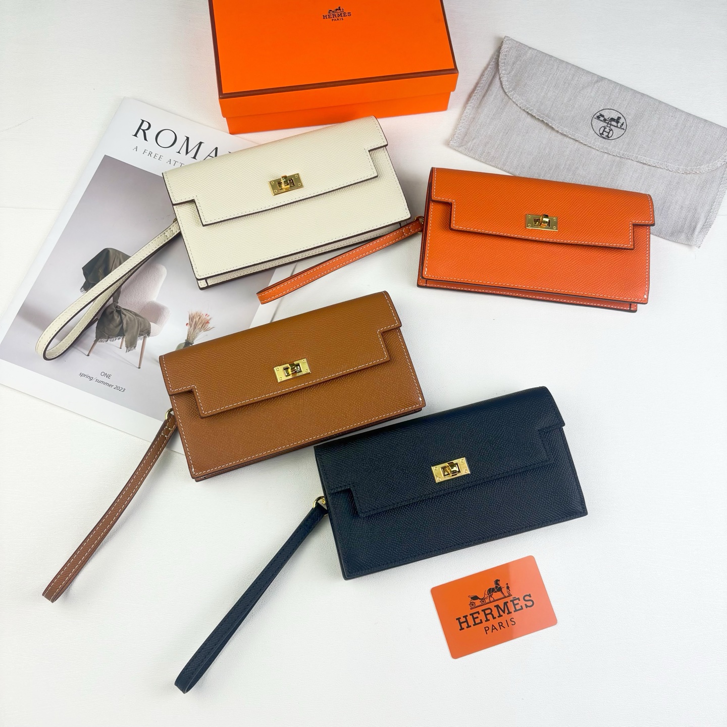 Hermes-Kelly Pocket长钱包 Madame小牛皮长钱包。 - 6个卡槽 - 一个拉链口袋 - 一个大钞位 Hermes-Kelly Pocket长钱包 Madame小牛皮长钱包。 - 6个卡槽 - 一个拉链口袋 - 一个大钞位