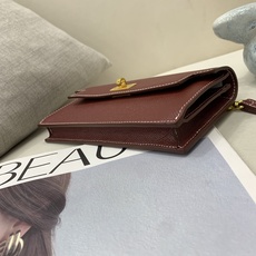Hermes-Kelly Pocket长钱包➕斜挎包 Madame小牛皮长钱包➕斜挎包 - 6个卡槽 - 一个拉链口袋 Hermes-Kelly Pocket长钱包➕斜挎包 Madame小牛皮长钱包➕斜挎包 - 6个卡槽 - 一个拉链口袋